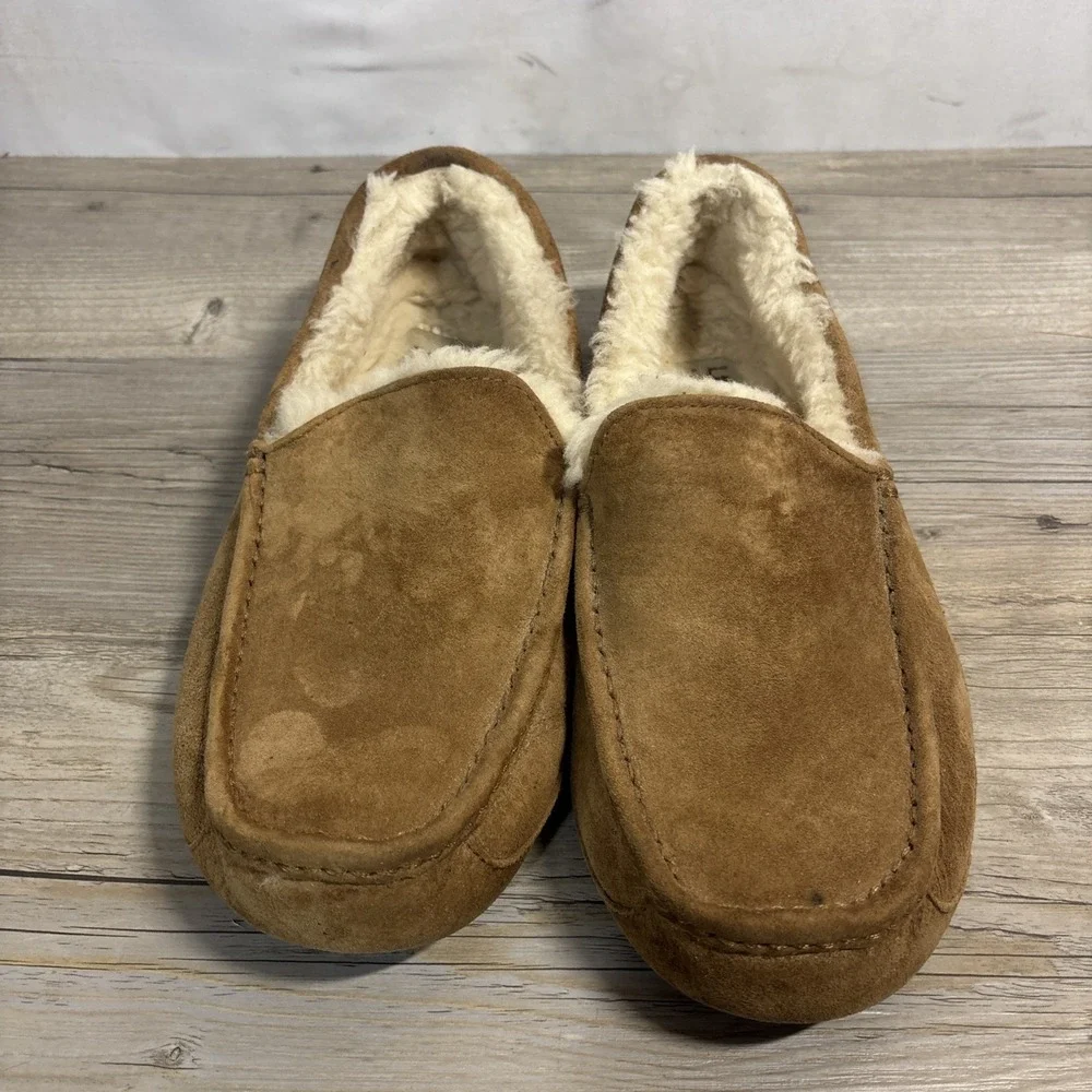 UGG Ascot Mens Approx 10 Chestnut Suede Sheepskin Comfort Slip On Shoes